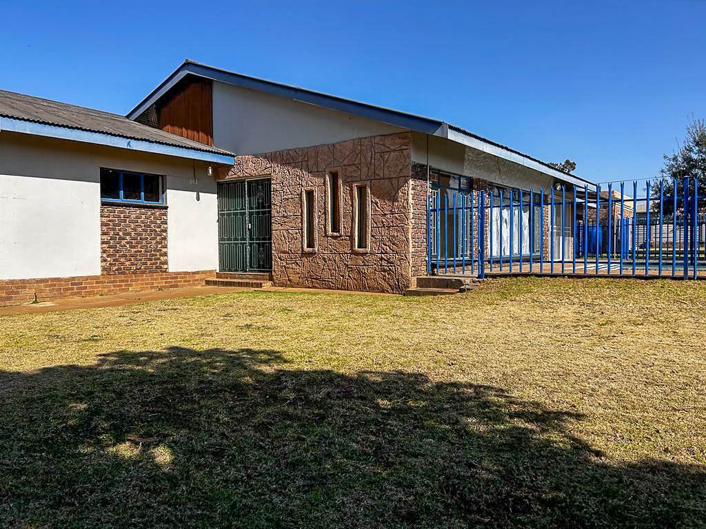3 Bed House in Potchefstroom Central photo number 1