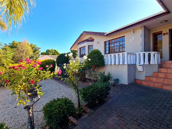 3 Bedroom House 3 Bedroom House