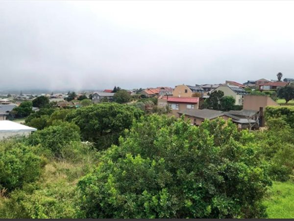 590 m² Land available in Boggomsbaai