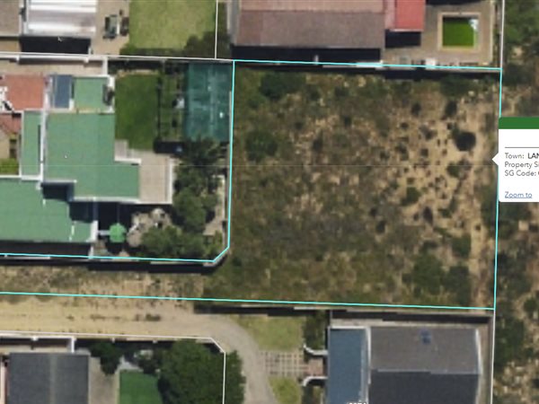 831 m² Land