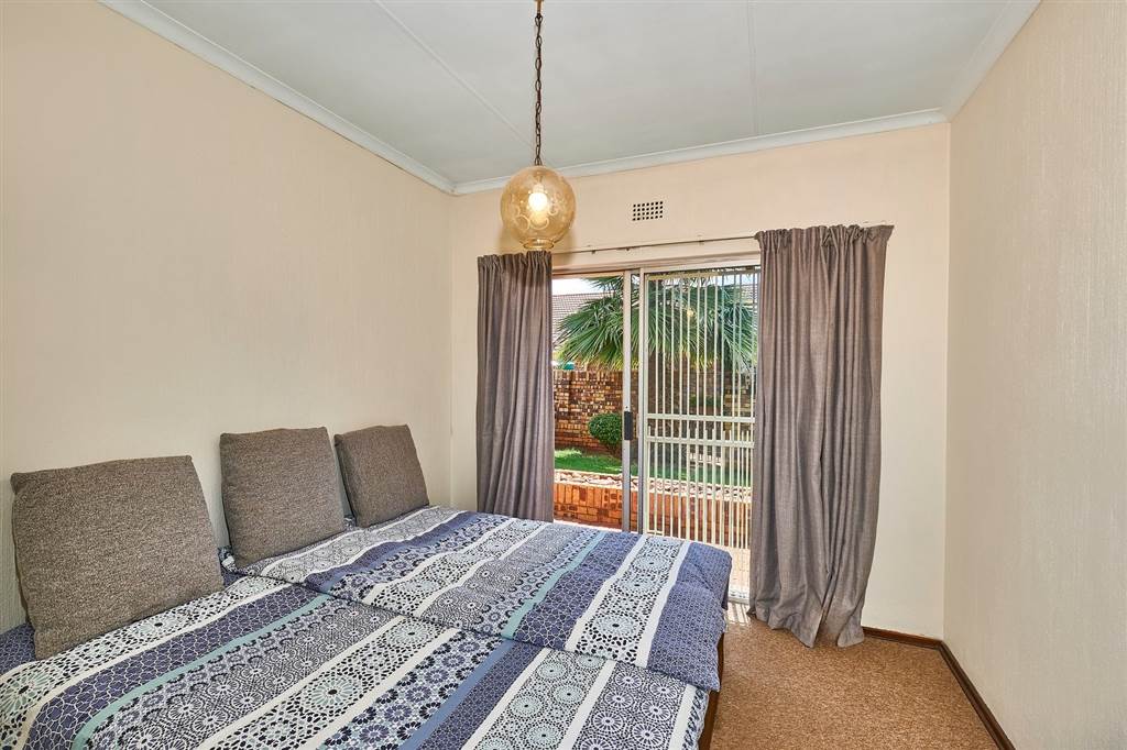 3 Bed Townhouse in Fairland photo number 10