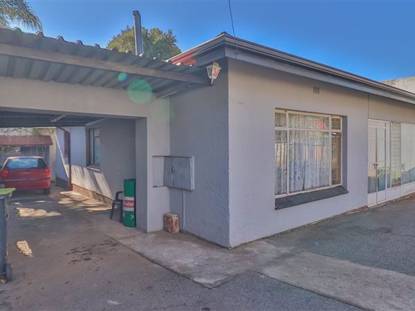 3 Bedroom House 3 Bedroom House