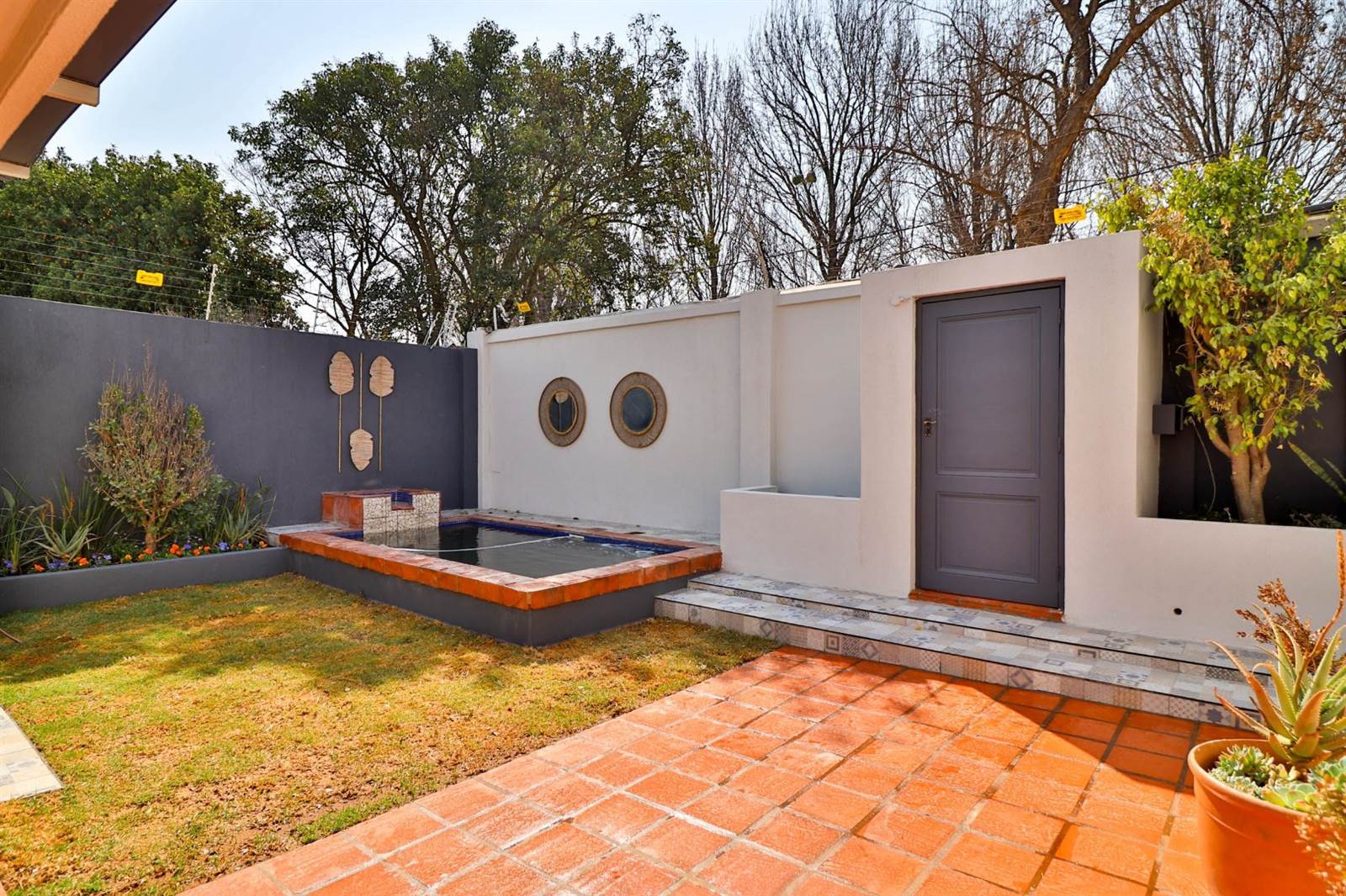 4 Bed House in Parkhurst photo number 2