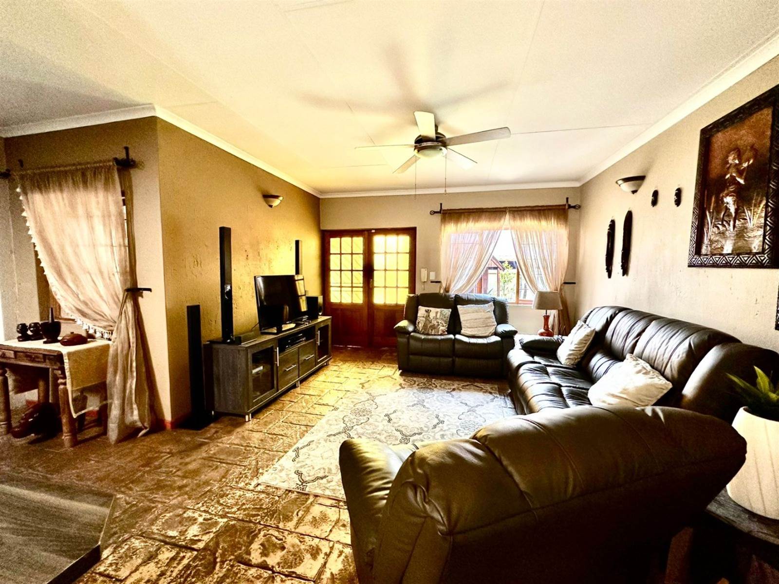 3 Bed Townhouse in Dal Fouche photo number 7