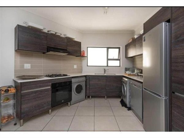 3 Bedroom Townhouse 3 Bedroom Townhouse