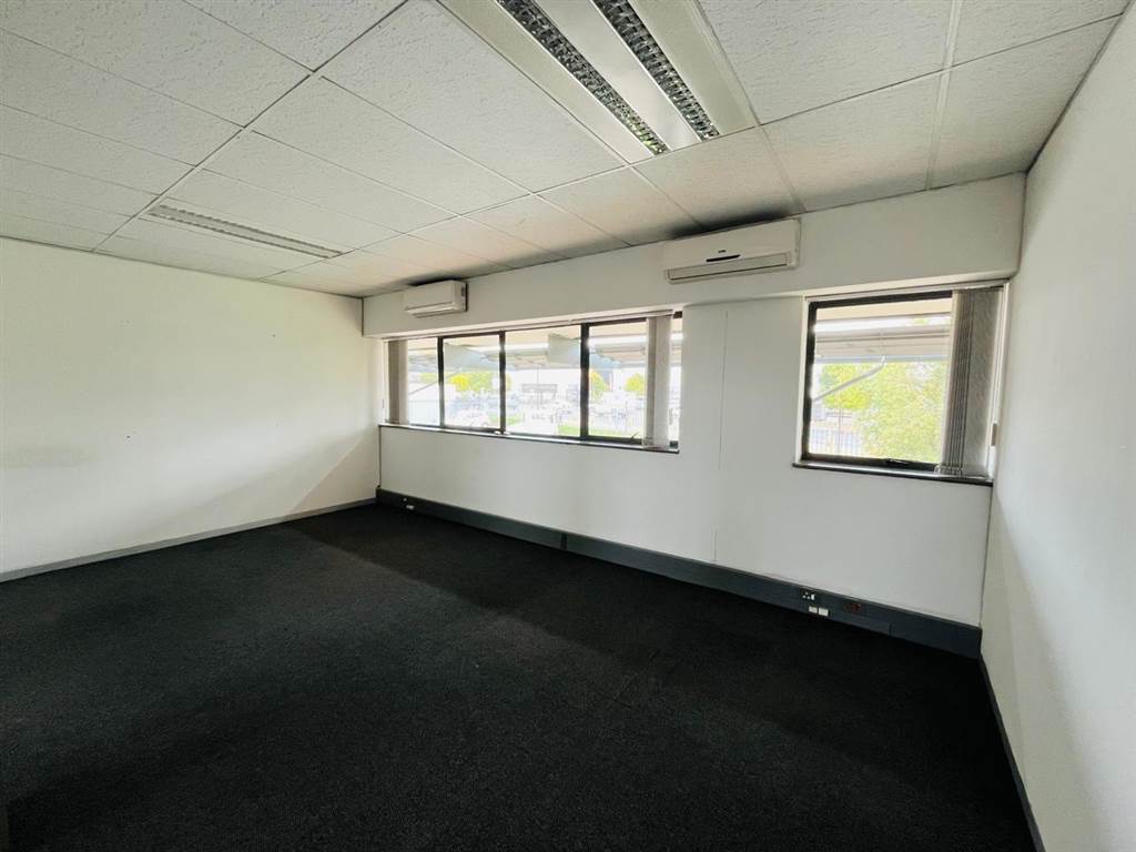 293  m² Commercial space in Randjespark photo number 4