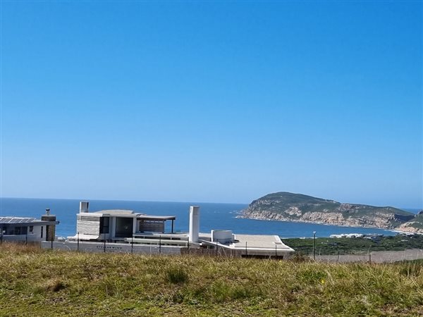 594 m² Land available in Whale Rock
