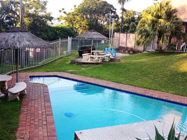 2 Bedroom Townhouse 2 Bedroom Townhouse