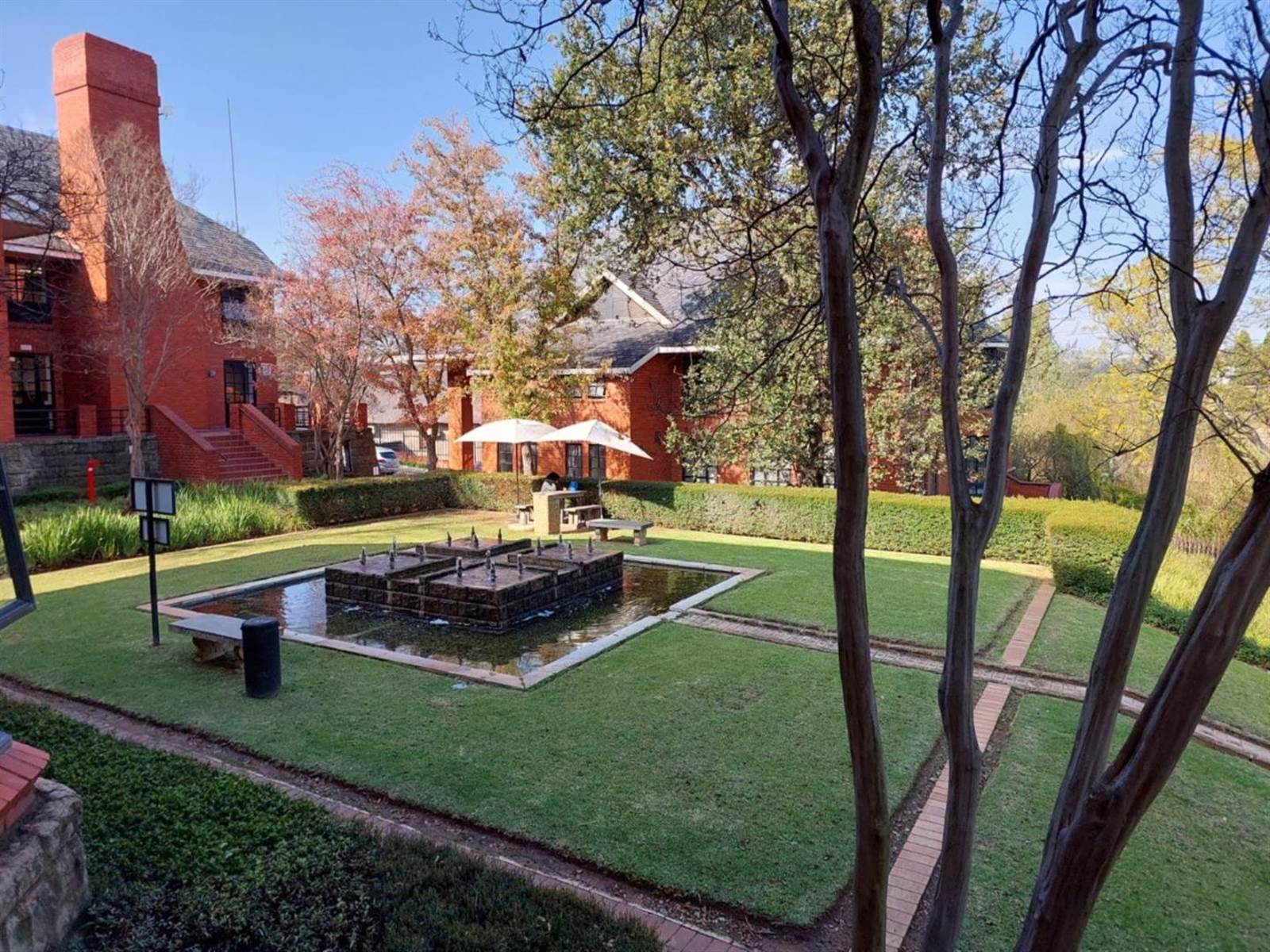 426.7  m² Commercial space in Bryanston photo number 2