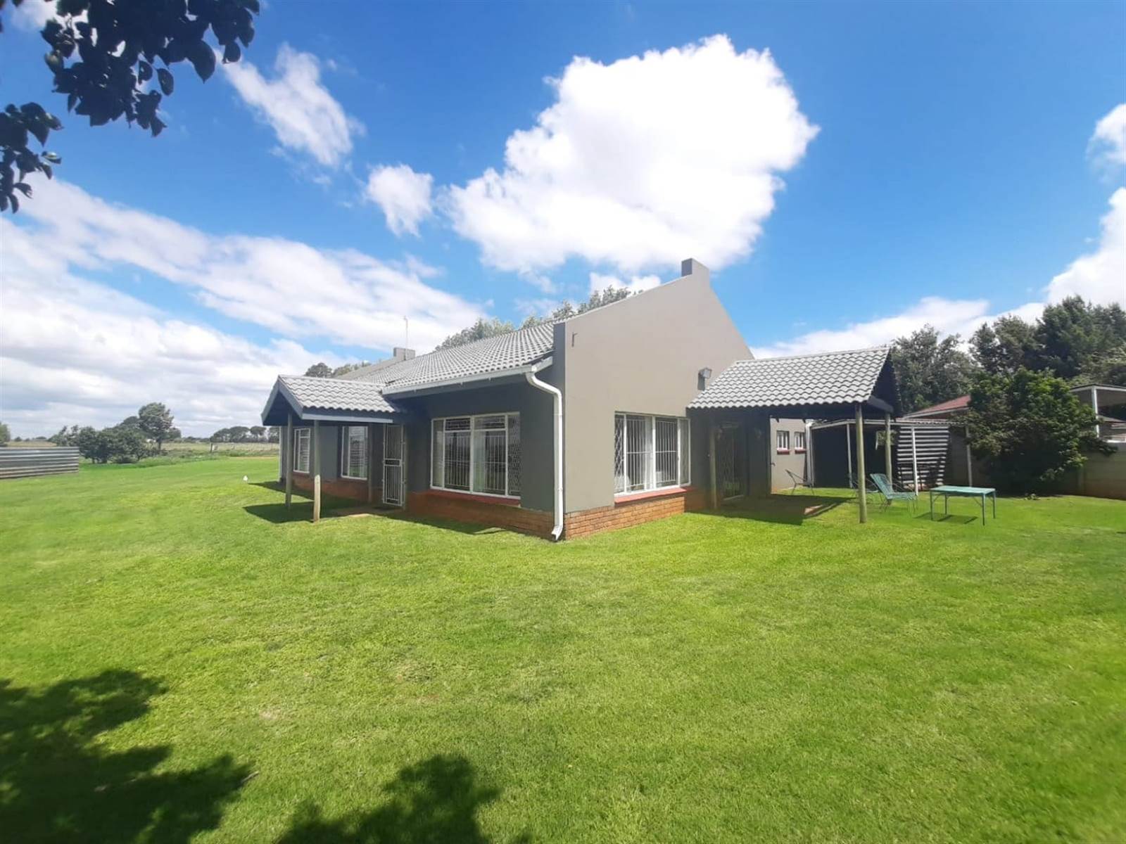 21 ha Smallholding in Mangaung photo number 21