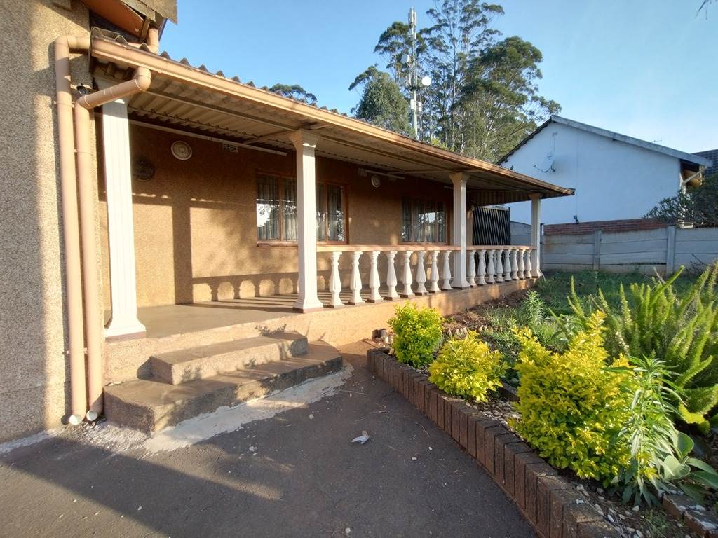 2 Bed House in Howick West photo number 1