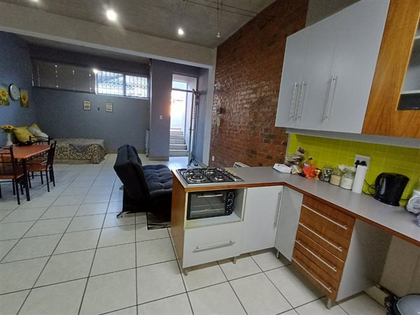 1 Bed Apartment in Greenside