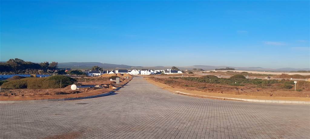 349 m² Land available in Yzerfontein photo number 1