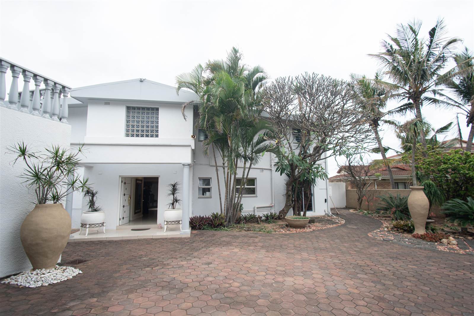 4 Bed House in La Lucia photo number 5