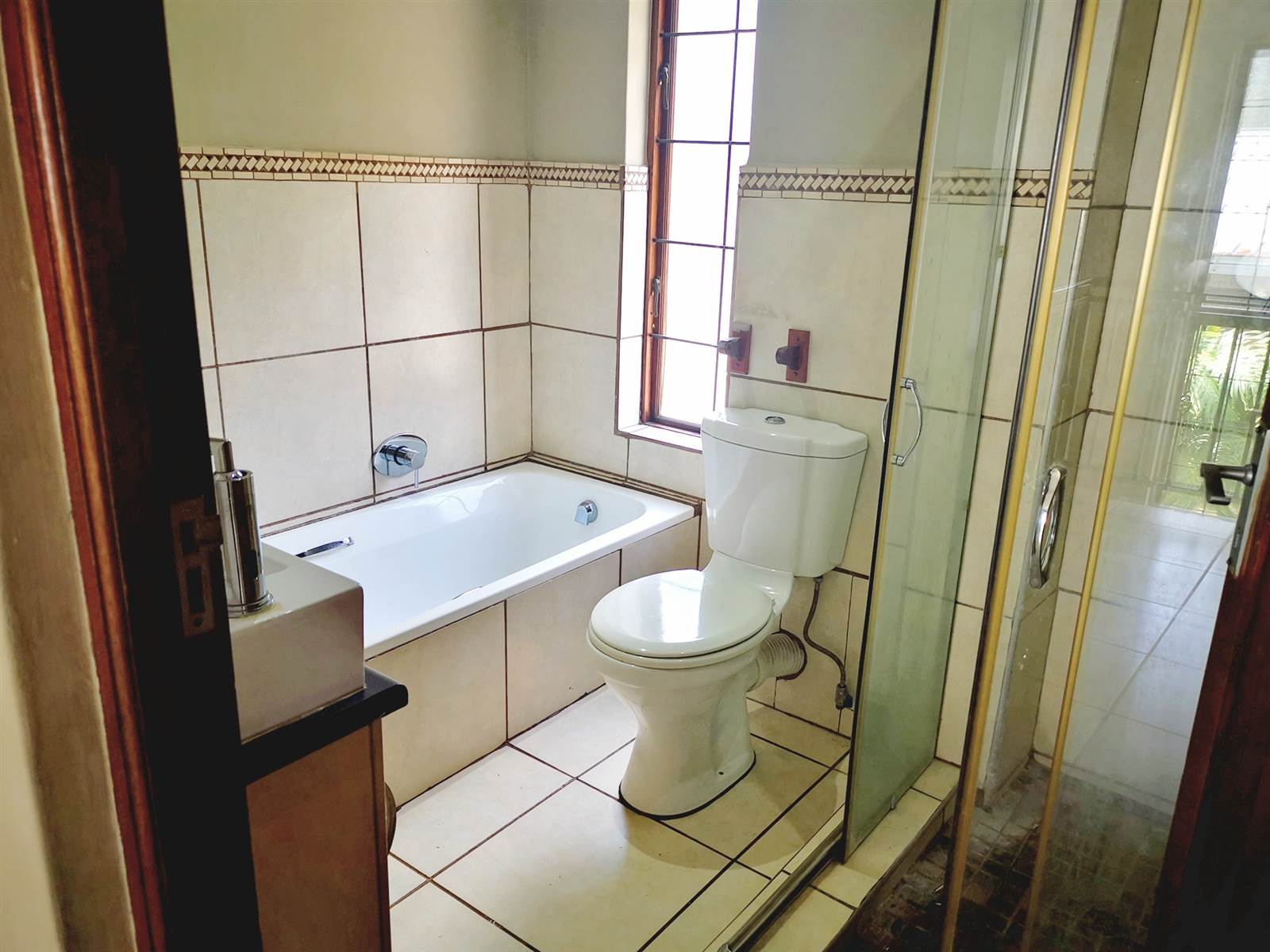 3 Bed Townhouse in Makhado (Louis Trichardt) photo number 10