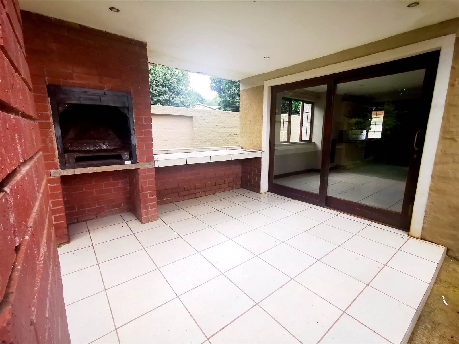 3 Bed Townhouse in Makhado (Louis Trichardt) photo number 3