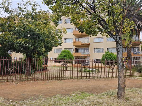 3 Bedroom Apartment 3 Bedroom Apartment