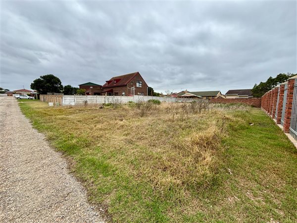 600 m² Land available in Jeffreys Bay