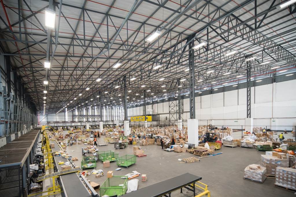 9518  m² Industrial space in Matroosfontein photo number 1