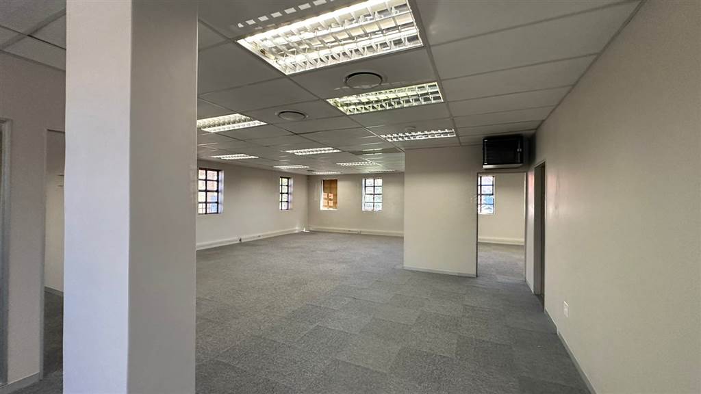 155  m² Commercial space in Highveld photo number 2
