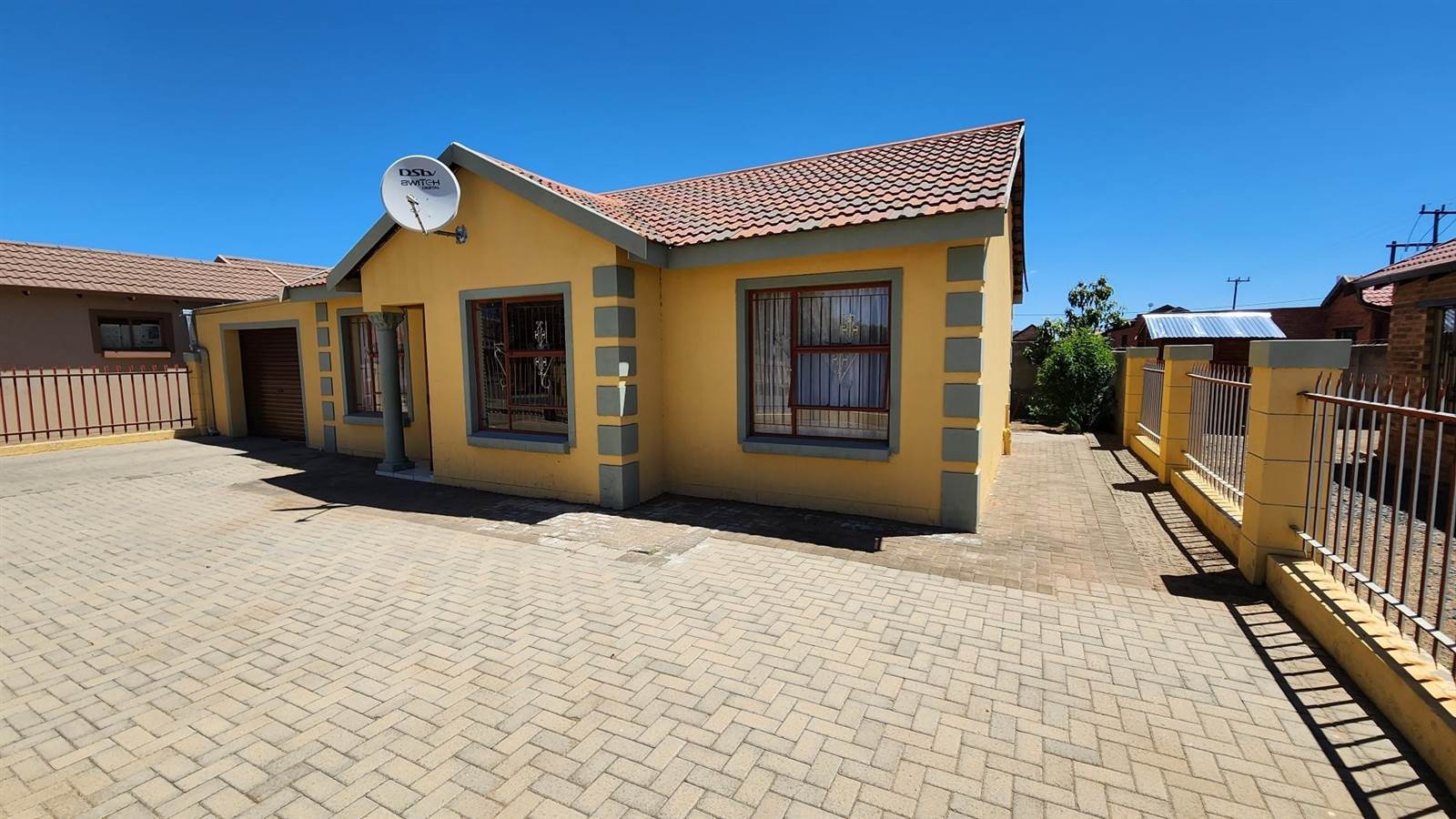 3 Bed House in Mandela View photo number 16