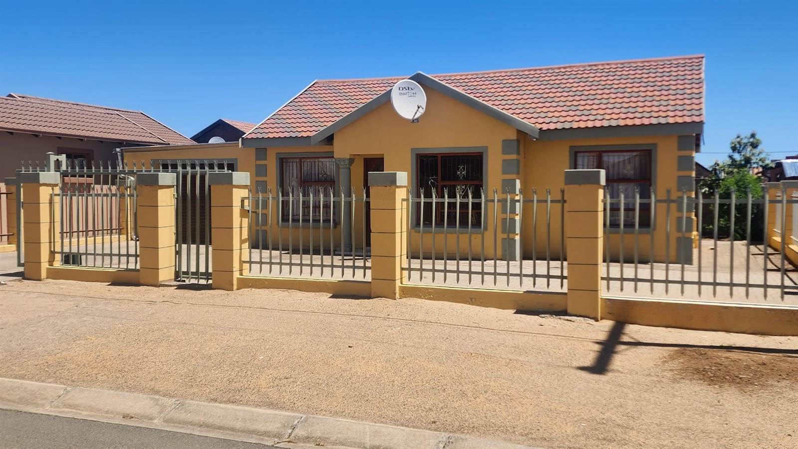 3 Bed House in Mandela View photo number 18