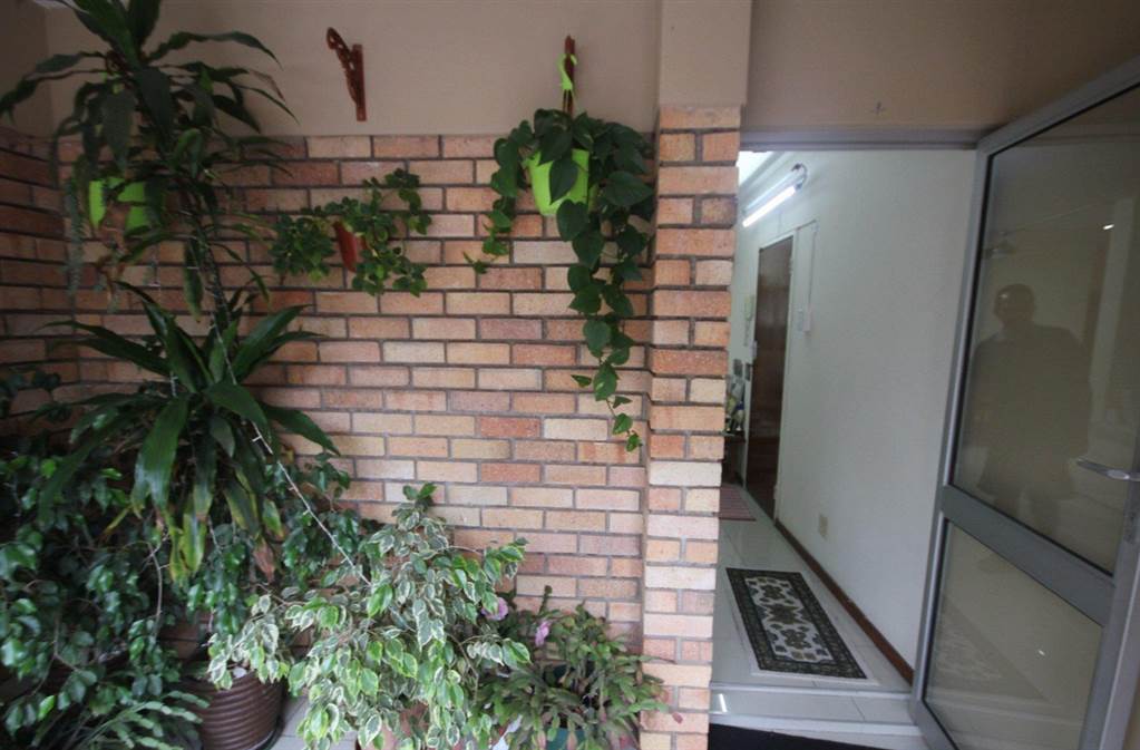 3 Bed Townhouse in Southernwood photo number 20