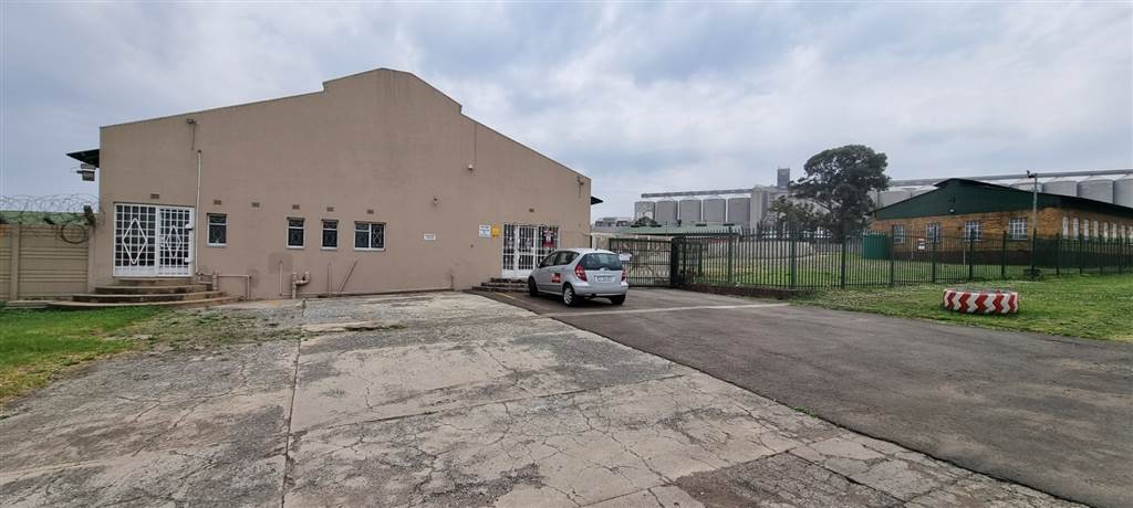 400  m² Commercial space in New Bethal East photo number 1