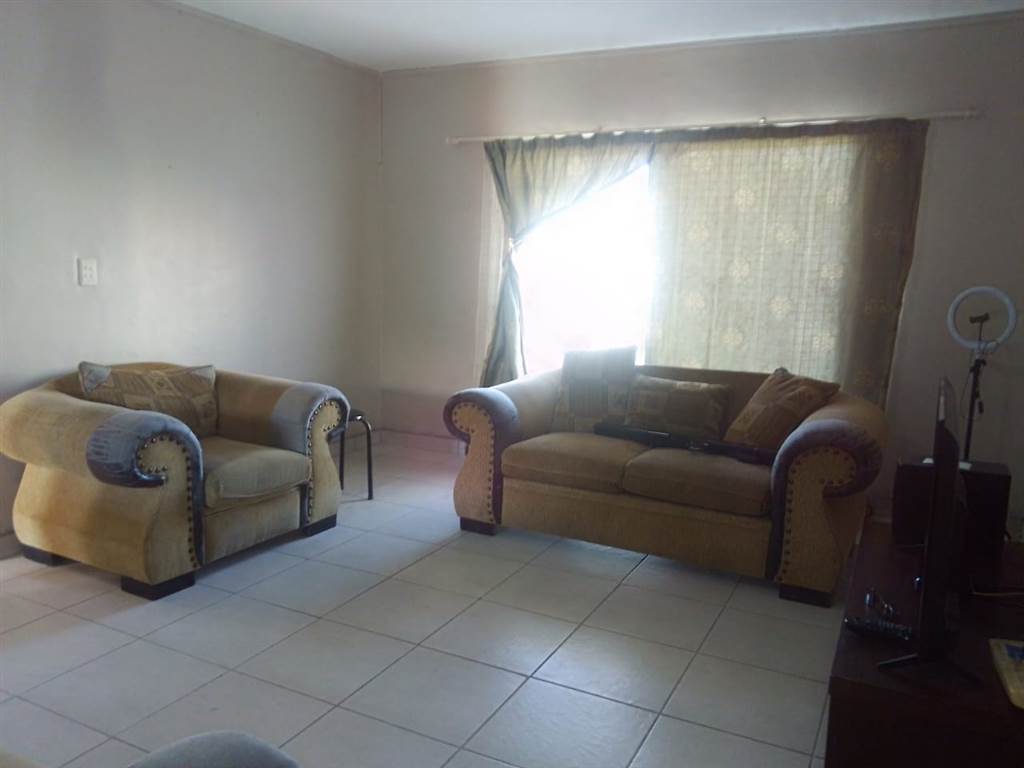 2 Bed Flat in Cashan photo number 4