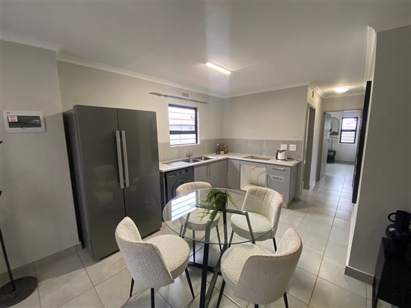 2 Bedroom House 2 Bedroom House
