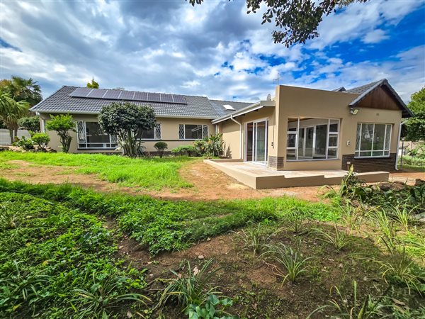 3 Bedroom House 3 Bedroom House