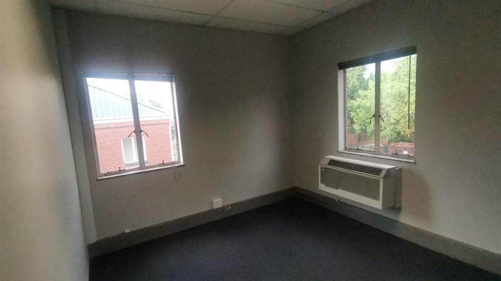 135  m² Commercial space in Edenvale photo number 14