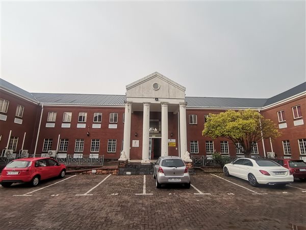 135  m² Commercial space in Edenvale