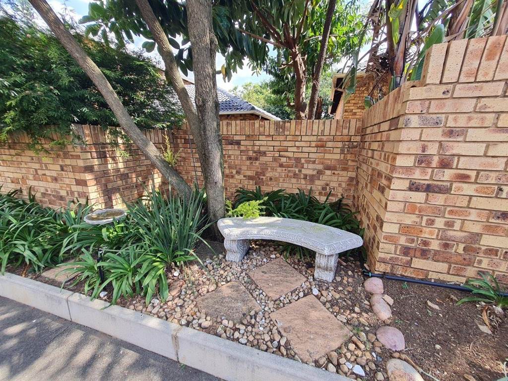 3 Bed Townhouse in Olivedale photo number 19
