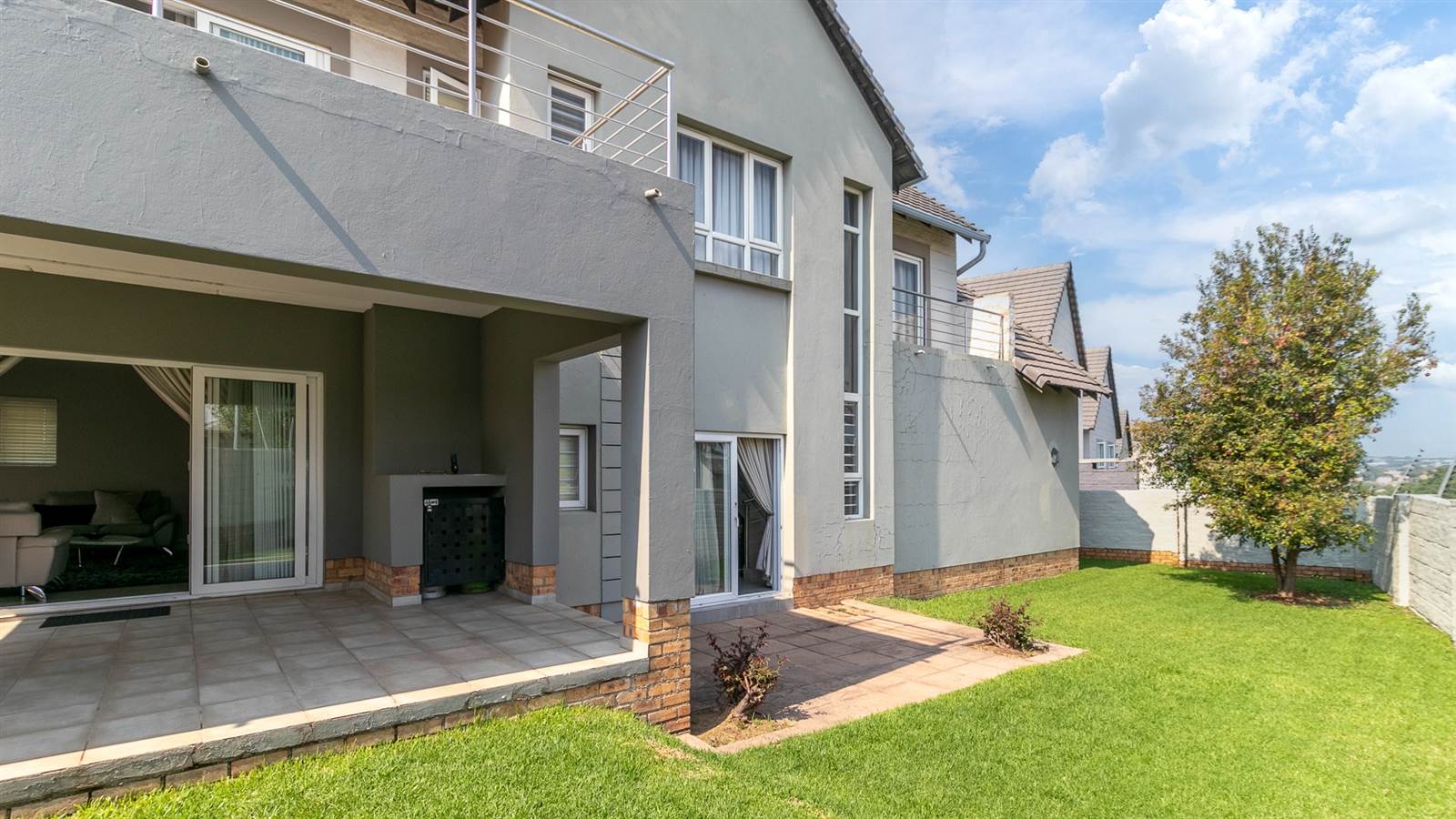3 Bed Townhouse in Kyalami Hills photo number 25