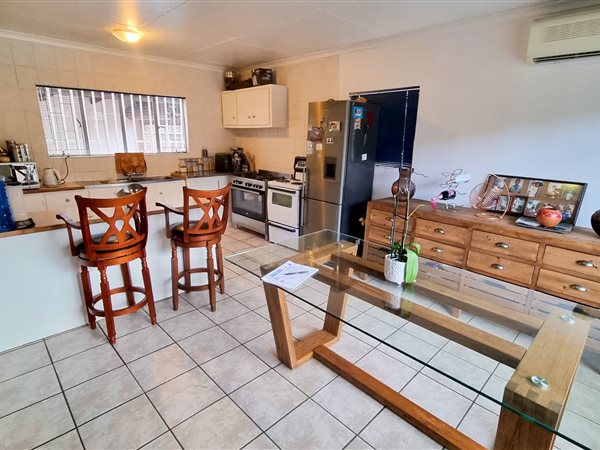 3 Bedroom Townhouse 3 Bedroom Townhouse