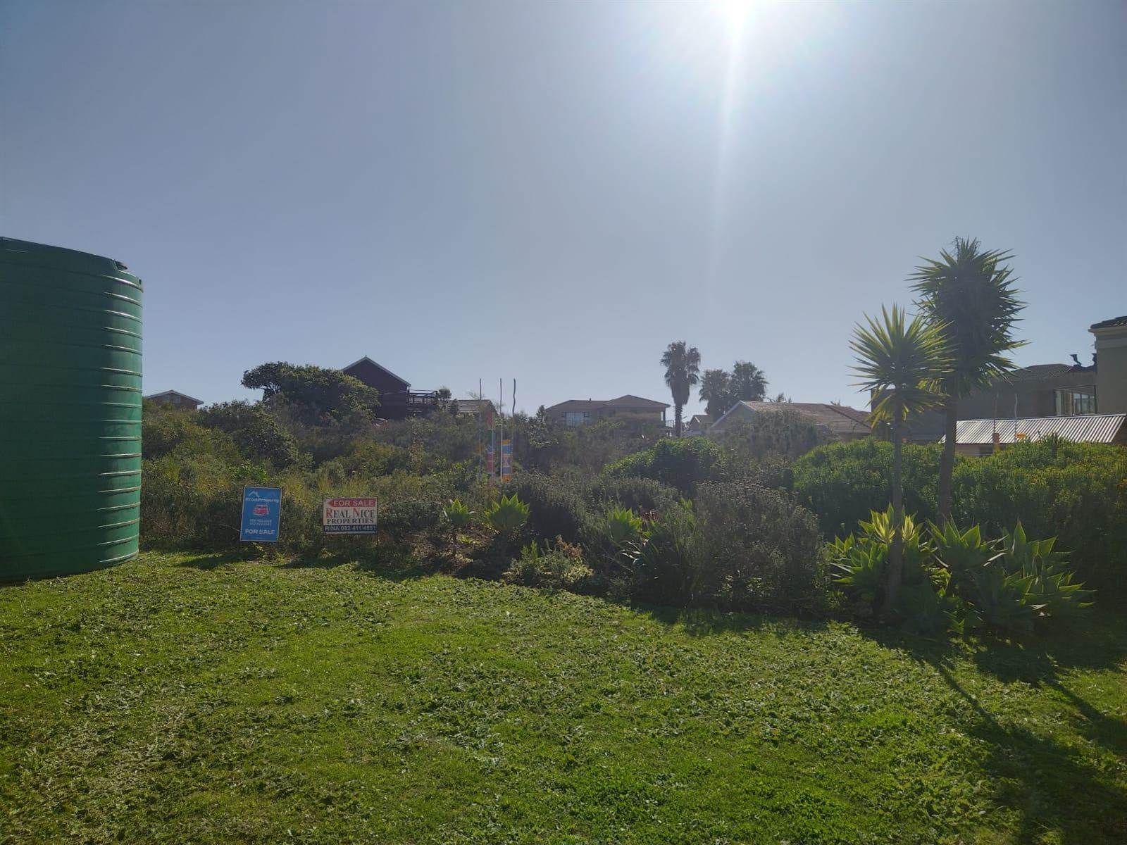 1042 m² Land available in Wavecrest photo number 6