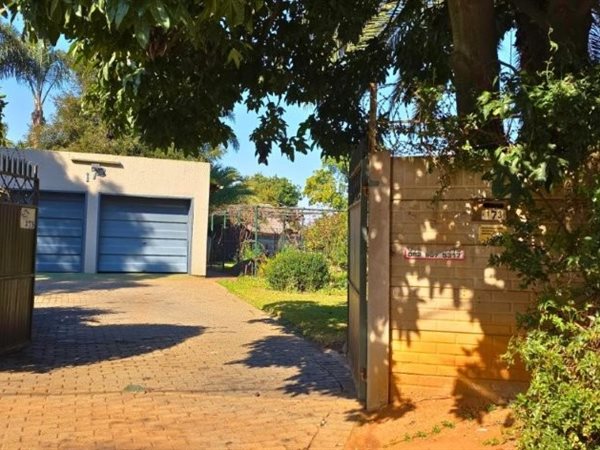 3 Bedroom House 3 Bedroom House