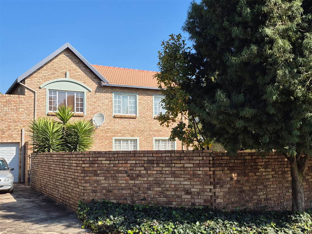 2 Bedroom Simplex