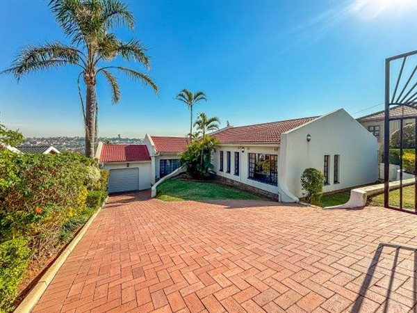 4 Bedroom House 4 Bedroom House