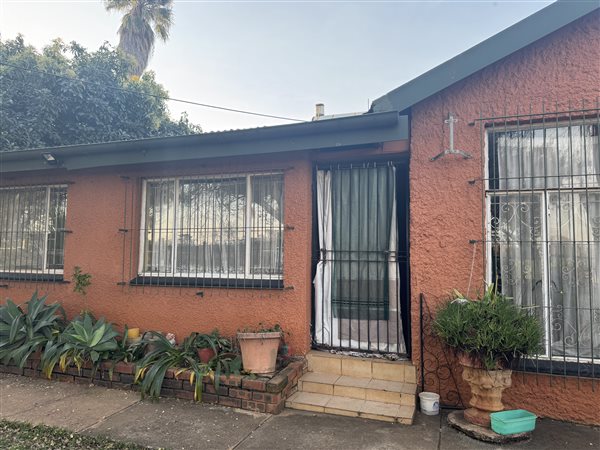 3 Bedroom House 3 Bedroom House