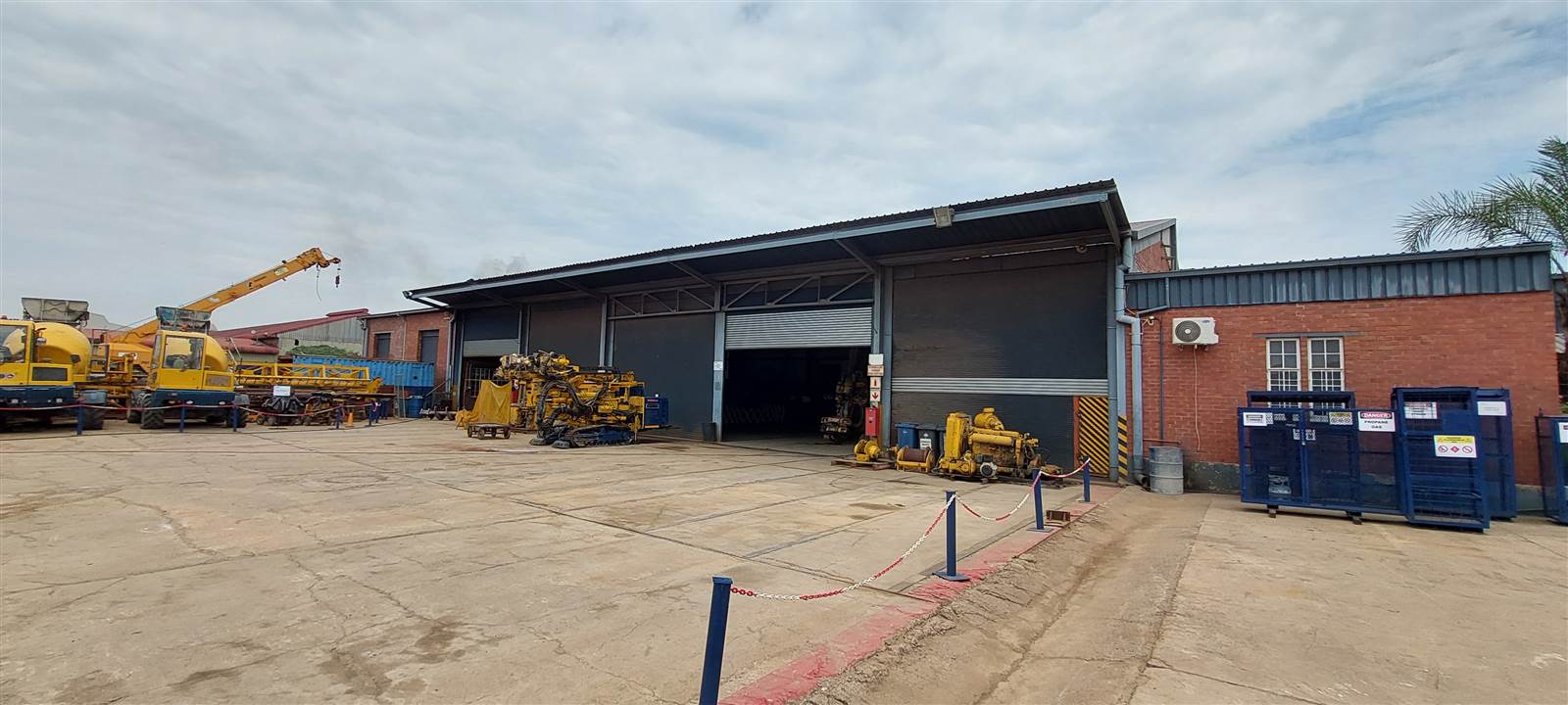 4385  m² Industrial space in Clayville photo number 2