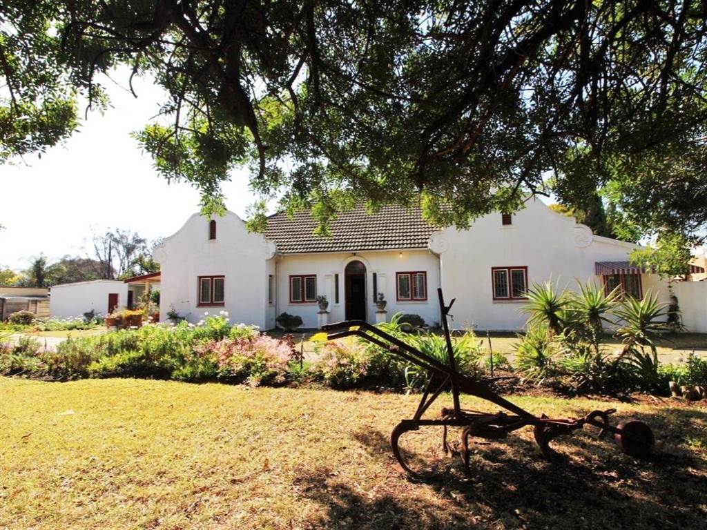 5 Bed House in Modimolle photo number 6
