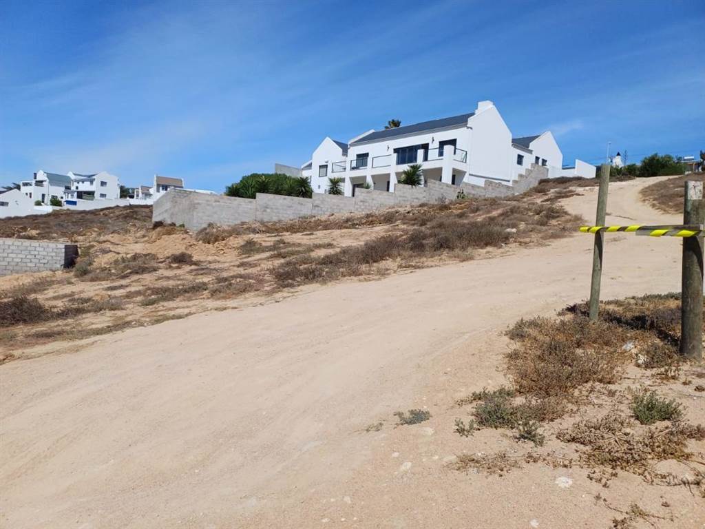 521 m² Land available in Da Gama Bay photo number 9
