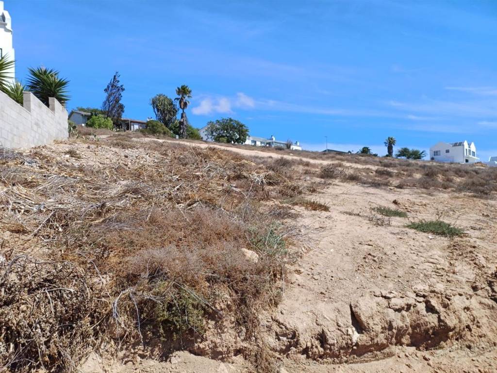 521 m² Land available in Da Gama Bay photo number 3