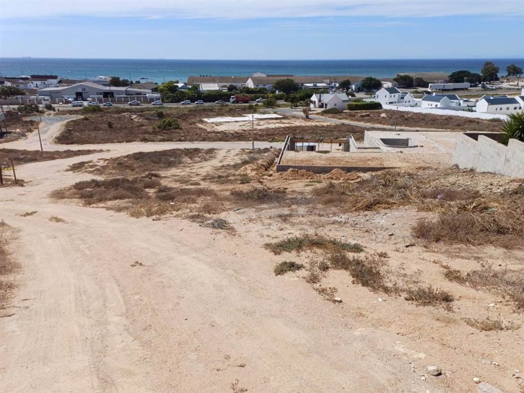 521 m² Land available in Da Gama Bay photo number 15