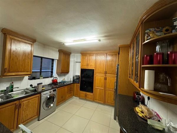 3 Bed Apartment