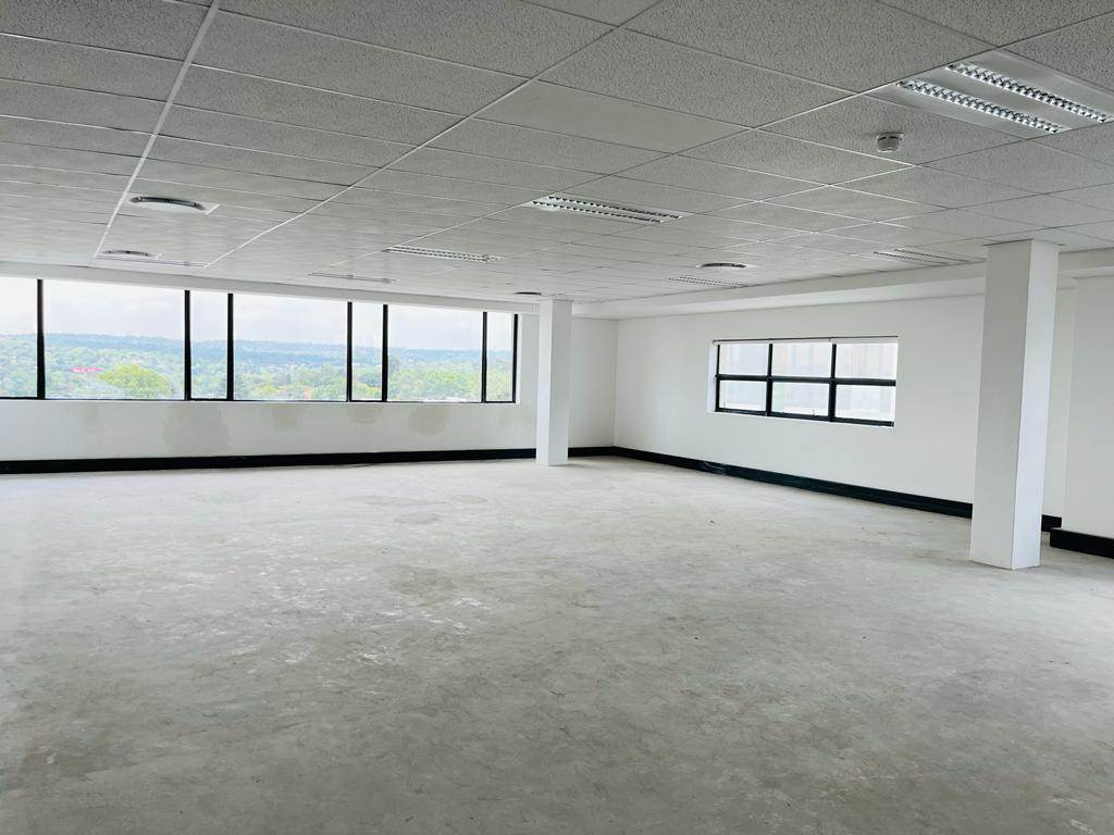 188  m² Commercial space in Sandown photo number 11