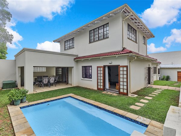 4 Bedroom House 4 Bedroom House