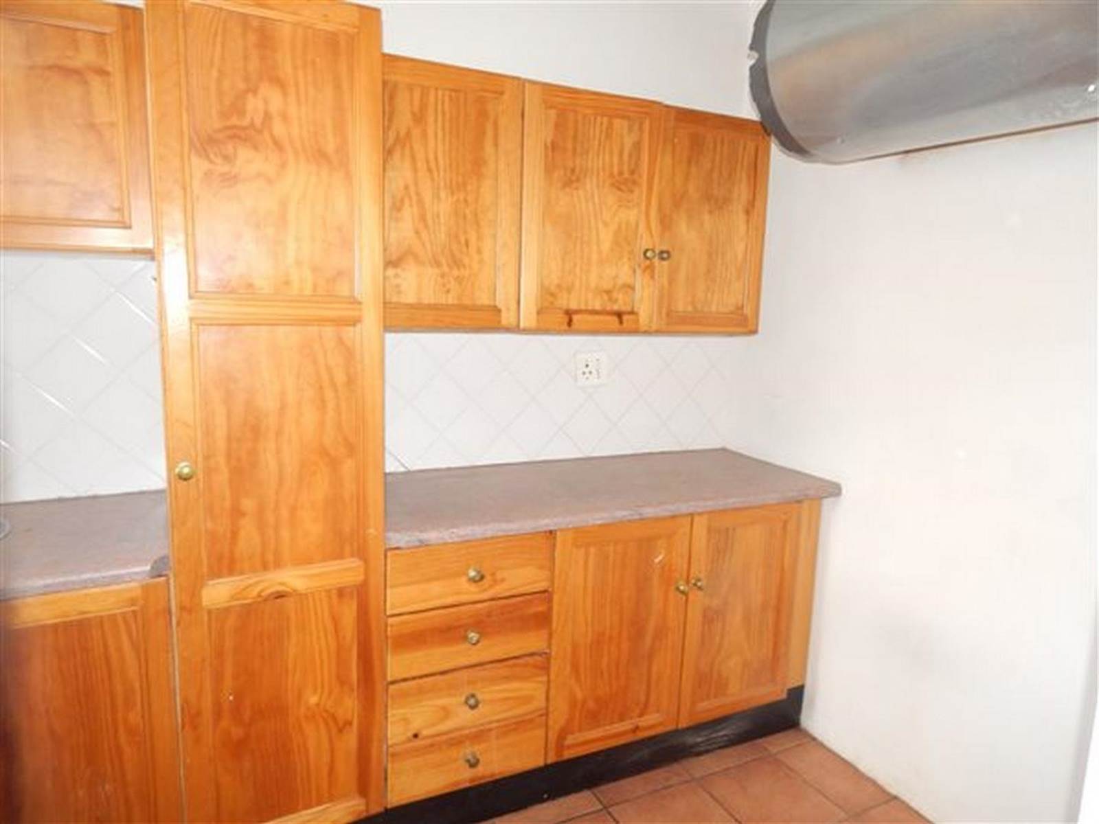 2.5 Bed Apartment in Elarduspark photo number 6